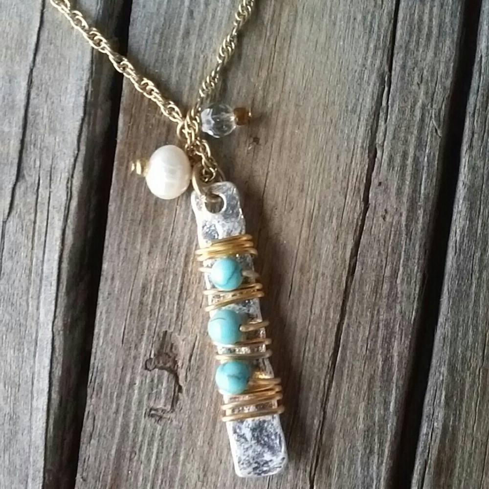 Wire wrapped gold /silver tone metal necklace NWOT